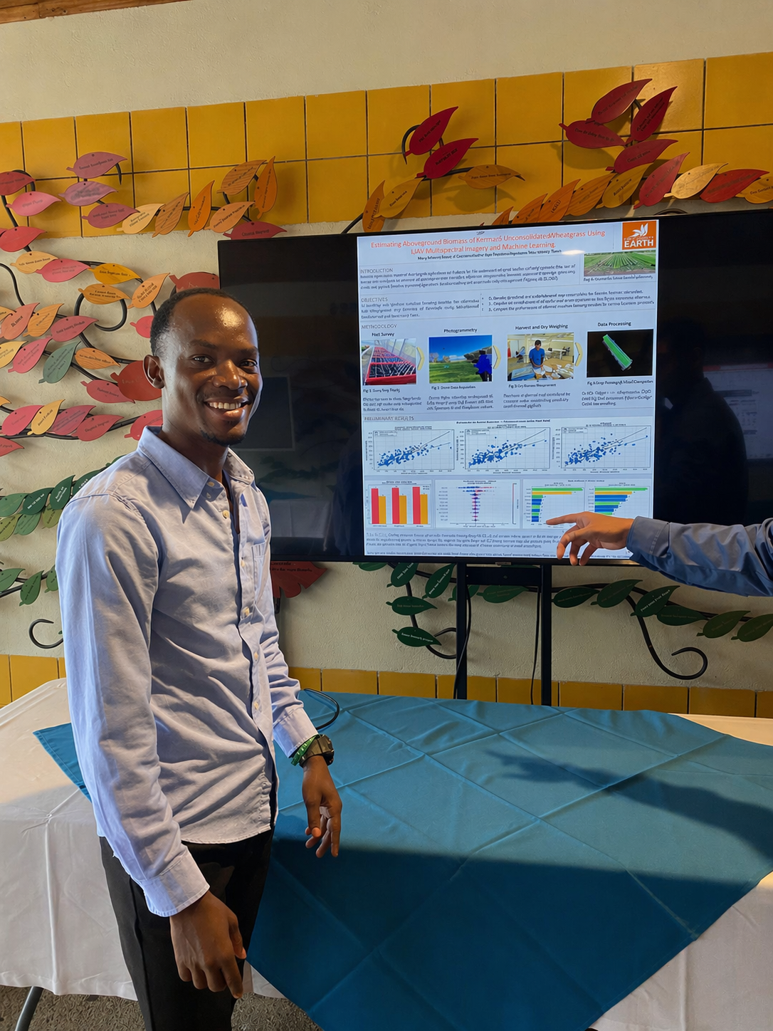 Henry presenting his Kernza thesis poster